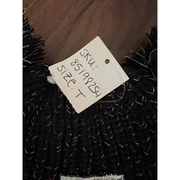 NWT Justice Girl Glitter Double Pom Pom "T" Initial Beanie- Size T - Picture 4 of 5